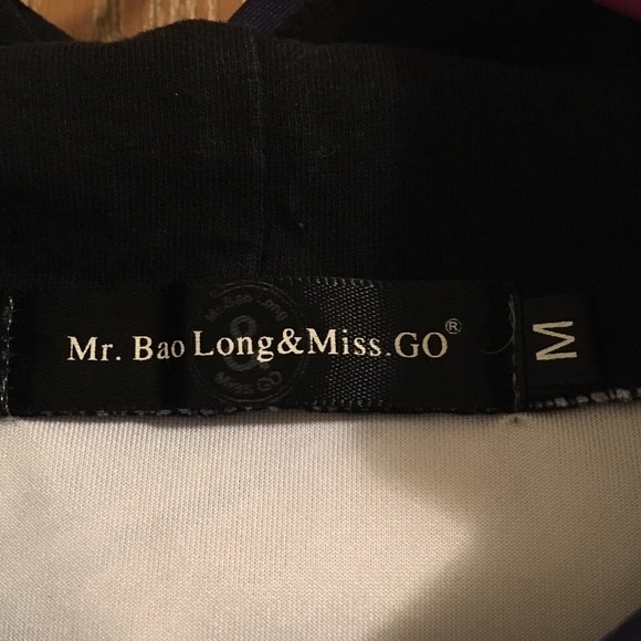 Sweatshirt - Picture 6 of 6